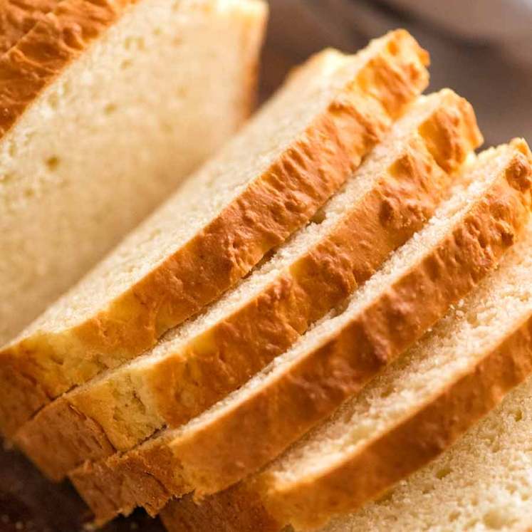 没有酵母的三明治面包的特写